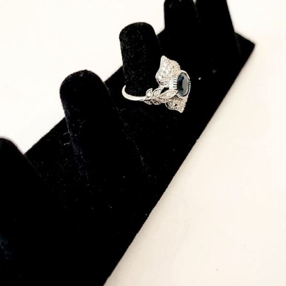 Art deco Silver Sapphire Ring - Picture 2 of 10